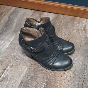 Natural Soul Black Leather Ankle Booties with Buckle